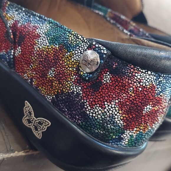 Alegria Shimmery Colorful Floral Clogs Sz 38 - Picture 10 of 11